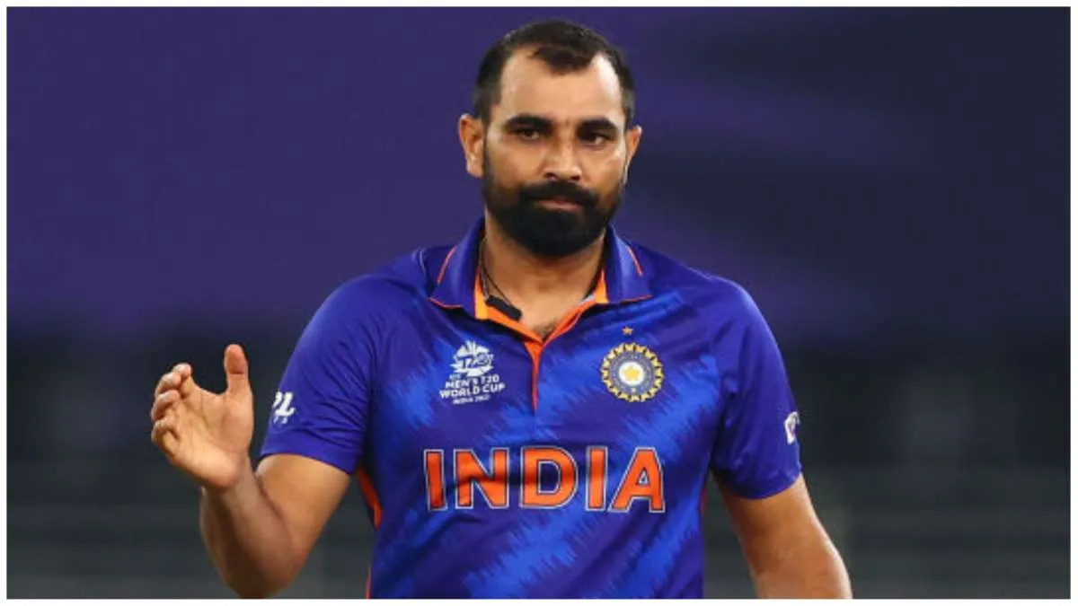 T20 World Cup 2022 Why Rohit Sharma gave the last over to Mohammed Shami revealed T20 World Cup 2022 : रोहित शर्मा ने मोहम्मद शमी को क्यों दिया आखिरी ओवर, हो गया