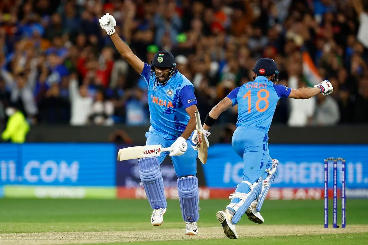 R Ashwin takes off after hitting the winning runs, India vs Pakistan, Men's T20 World Cup 2022, Super 12s, MCG/Melbourne, October 23, 2022