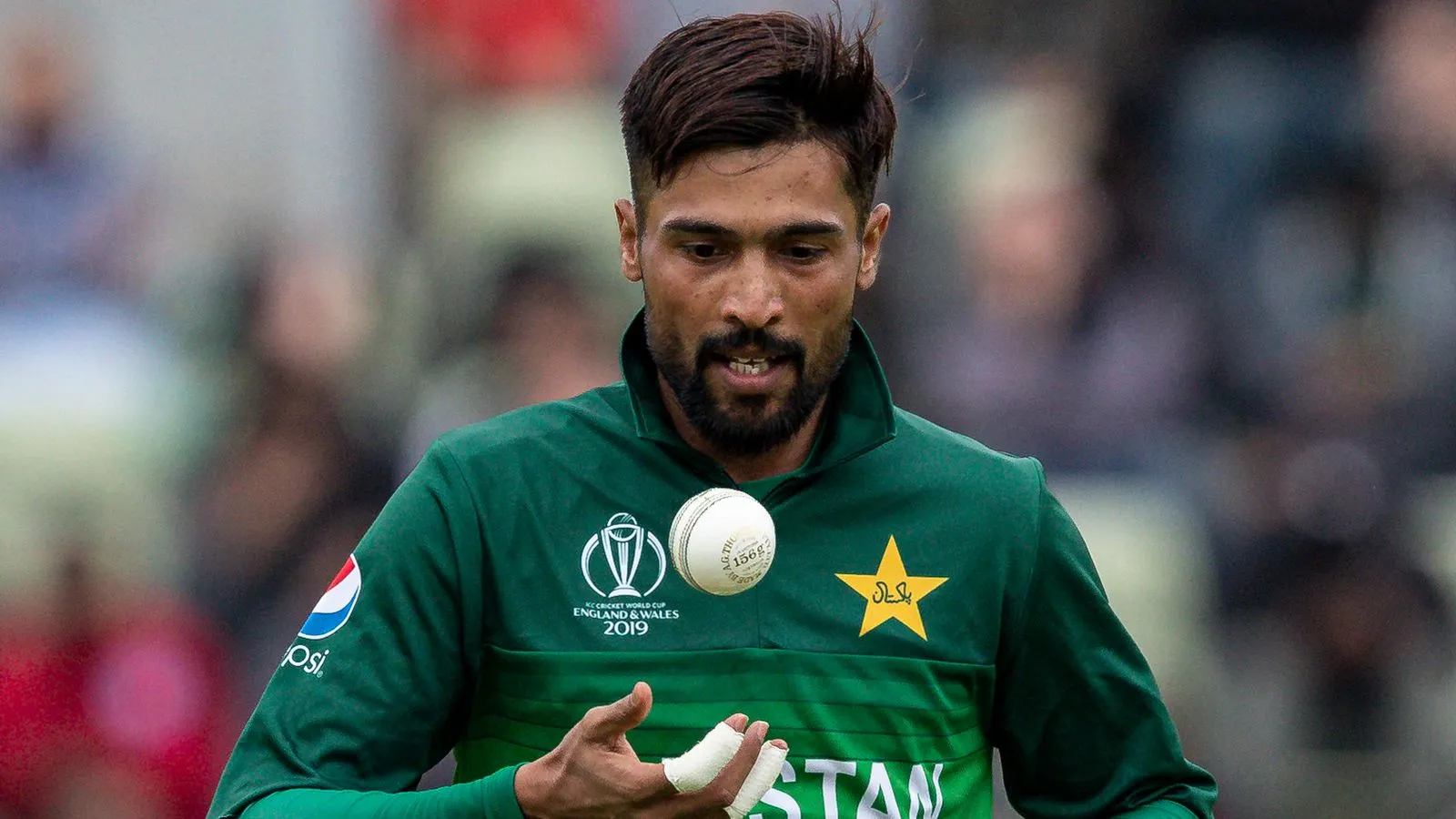 Mohammad Amir: Pakistan fast bowler retires from all international cricket at the age of 28 | Cricket News | Sky Sports