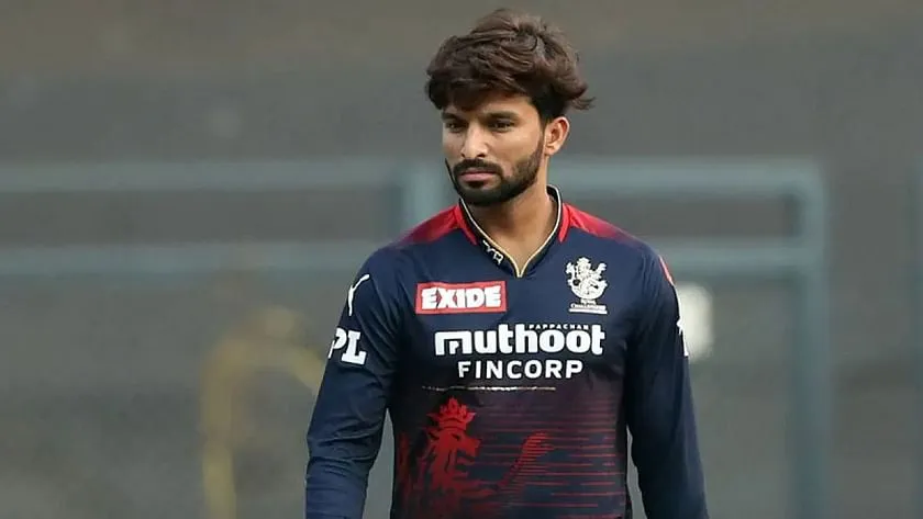 RCB Rajat patidar is doubtful to play in second half of IPL 2023, MRI scan report on 14 april will decide 