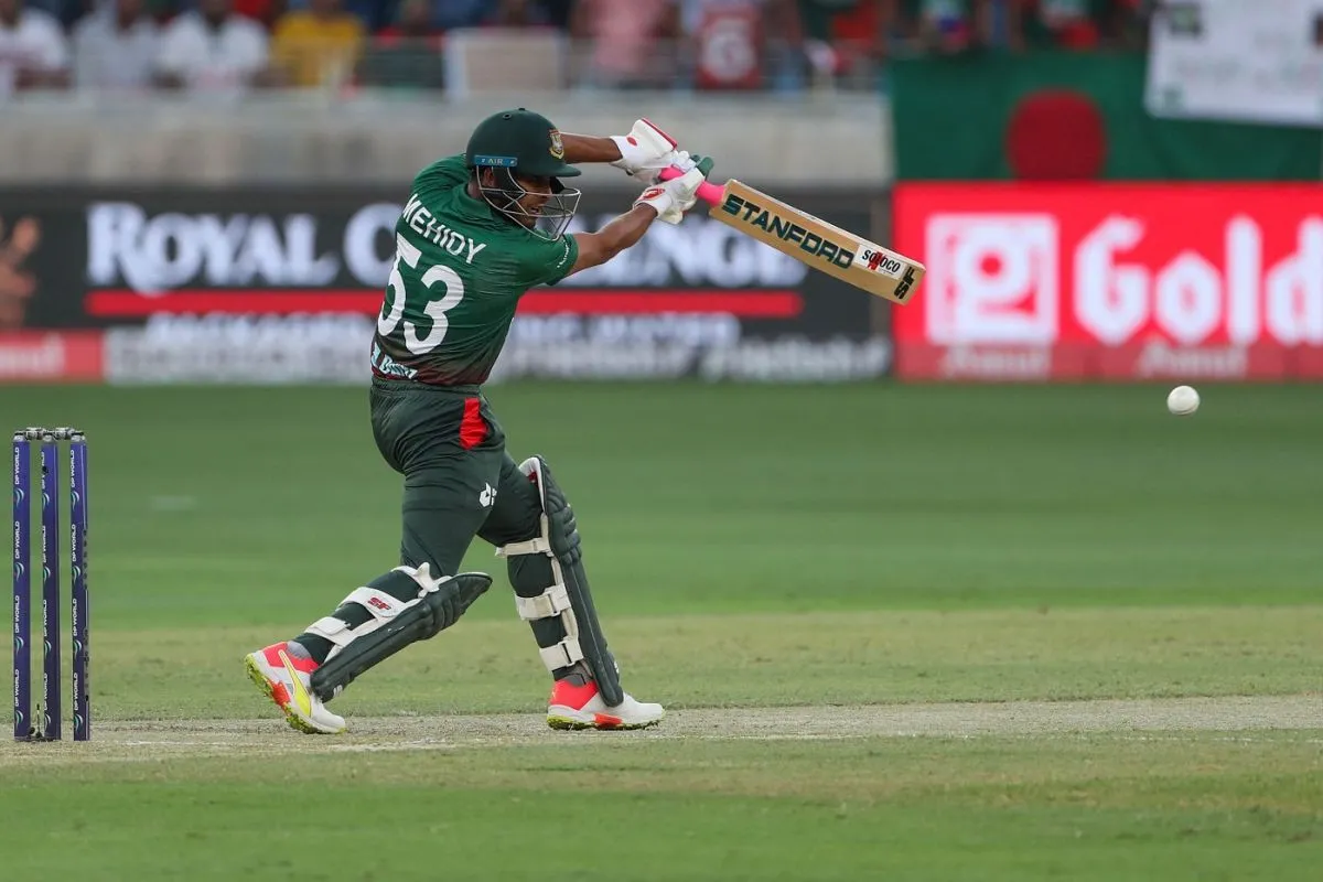 Mehidy Hasan Miraz opened the innings against Sri Lanka, Bangladesh vs Sri Lanka, Men's T20 Asia Cup, Dubai, September 1, 2022