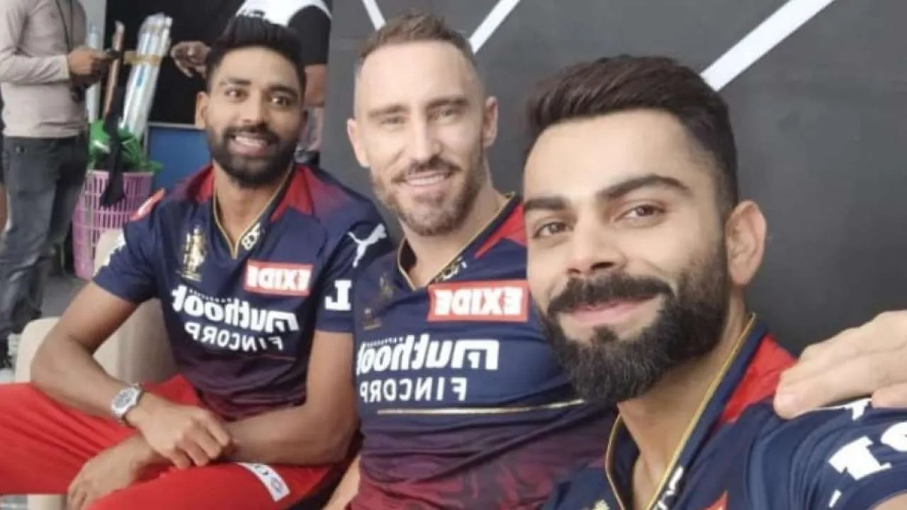 Virat Kohli's 'seasonal selfie' with RCB skipper Faf du Plessis and Mohammed Siraj goes VIRAL