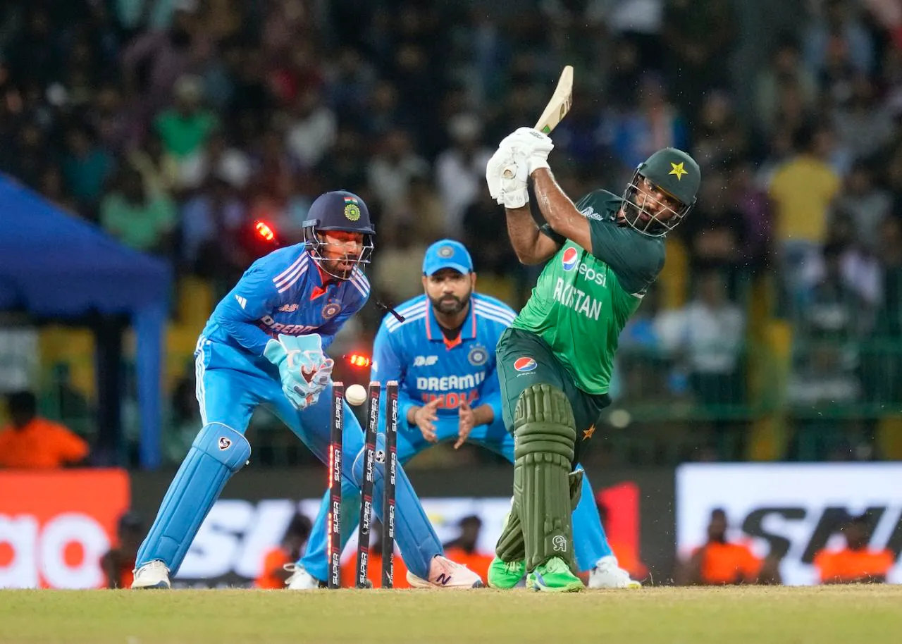 Fakhar Zaman was castled by Kuldeep Yadav, Pakistan vs India, Asia Cup Super Four, Colombo, September 11, 2023