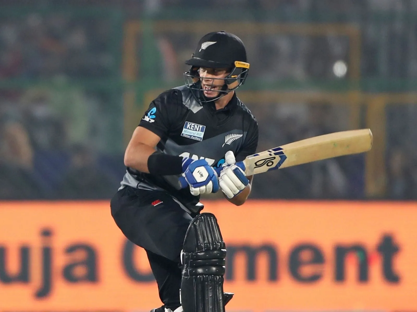 India vs New Zealand 2021: Mark Chapman Becomes First Cricketer to Score 50s for Two Countries in T20Is