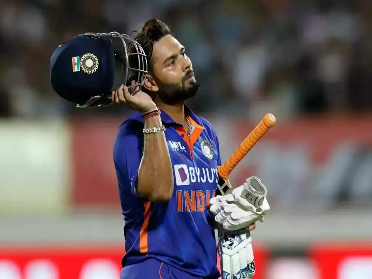 former all rounder reetinder singh sodhi blasts on rishabh pant: Rishabh Pant: वह टीम पर बोझ बन रहा है... पूर्व भारतीय क्रिकेटर ने ऋषभ पंत को टीम से बाहर करने को कहा