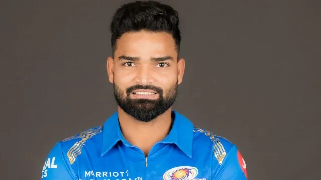 Kumar Kartikeya Singh joins Mumbai Indians as a replacement for Mohd Arshad Khan - IPL 2022: जानें कौन है कुमार कार्तिकेय सिंह? जिन्हें बीच आईपीएल में मुंबई इंडियंस ने किया साइन