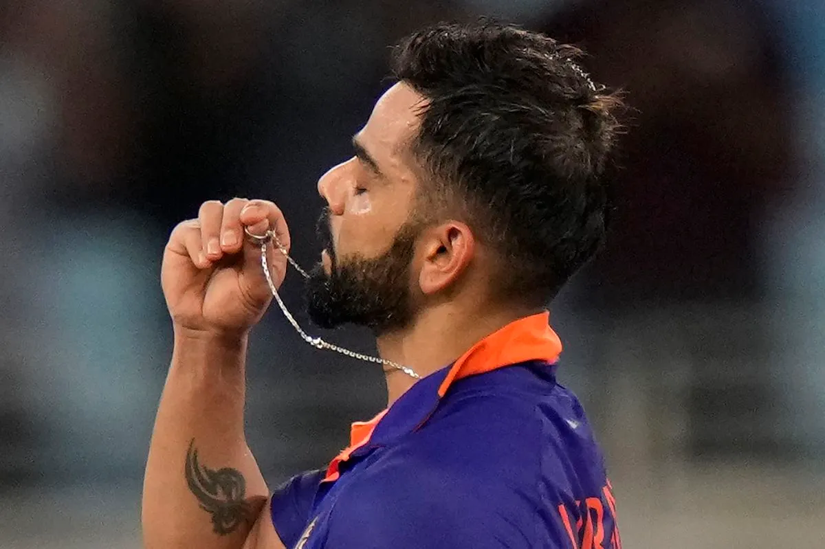 Virat Kohli celebrates his maiden T20I hundred, Afghanistan vs India, Super 4, Dubai, Asia Cup, September 8, 2022