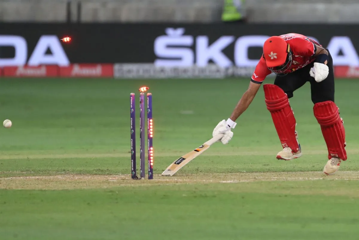 Nizakat Khan was caught short of his ground by a Ravindra Jadeja direct-hit, India vs Hong Kong, Asia Cup, Dubai, August 31, 2022