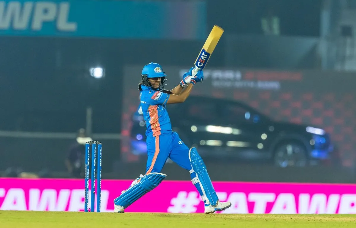 Harmanpreet Kaur punches one off the back foot, UP Warriorz vs Mumbai Indians, WPL, Mumbai, March 12, 2023