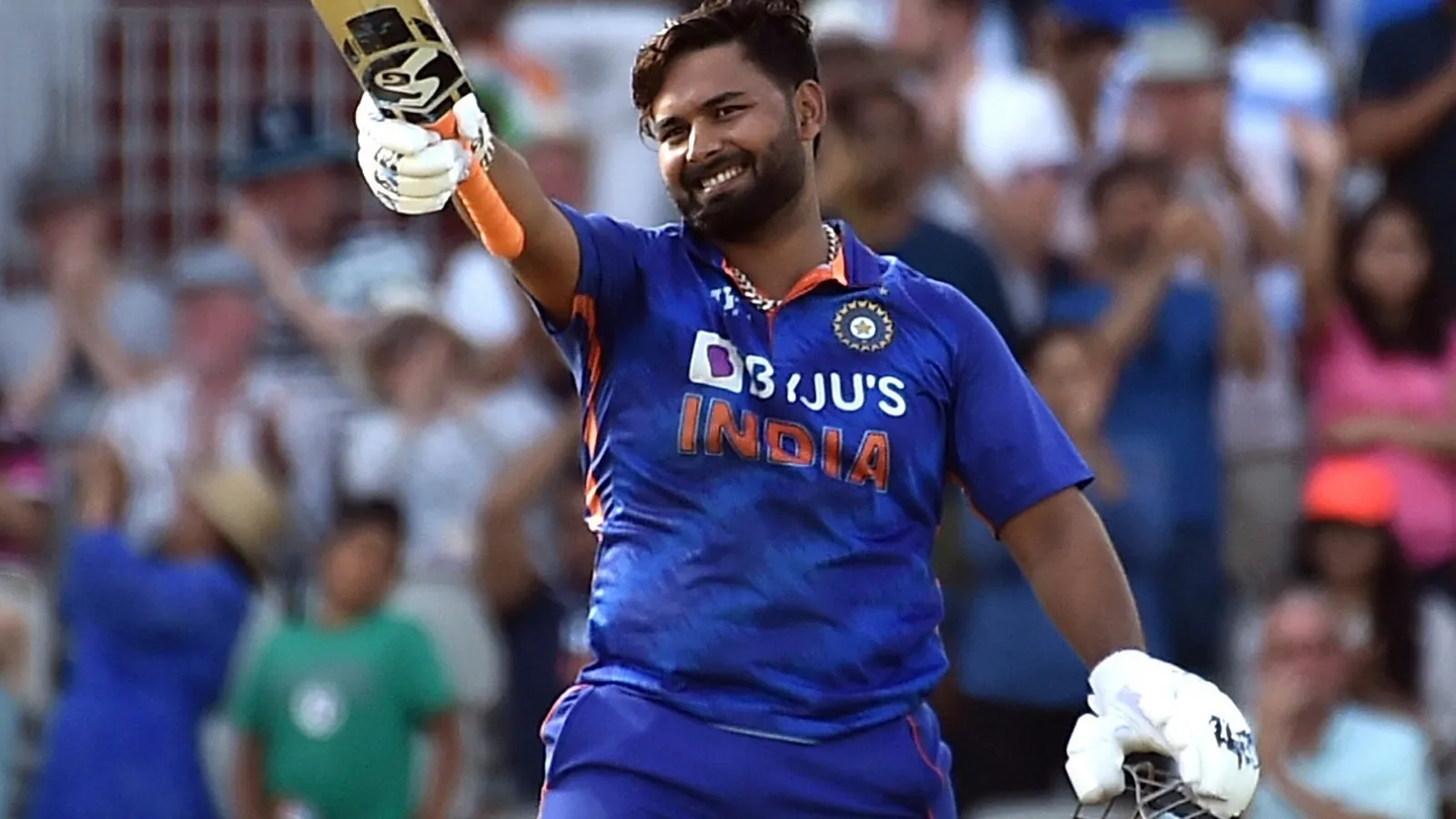 Rishabh Pant eclipses Dhoni with magnificent ton, leads India to ODI series win | Cricket - Hindustan Times