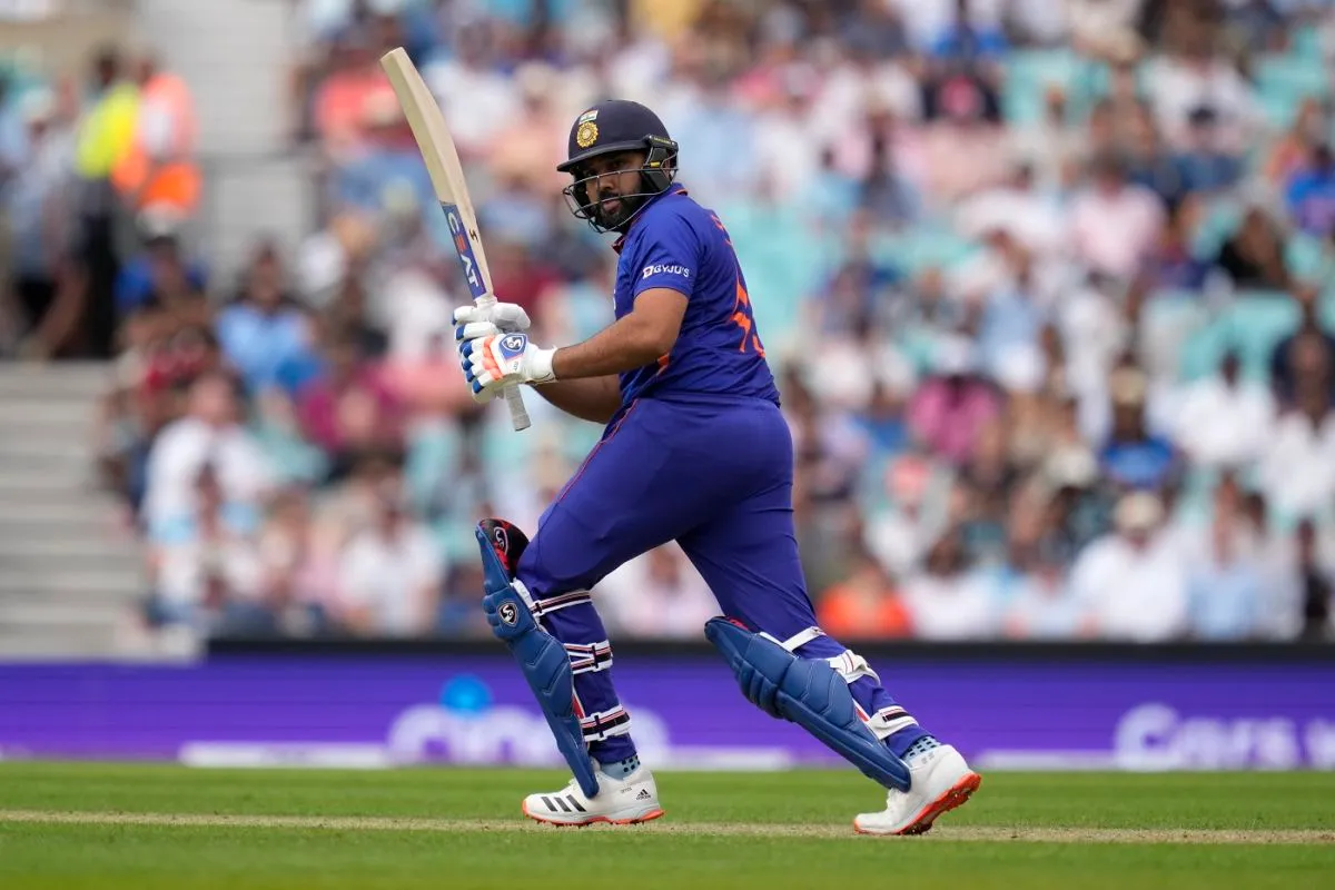 Rohit Sharma started off India's chase confidently even as Shikhar Dhawan was circumspect, England vs India, 1st ODI, The Oval, London, July 12, 2022