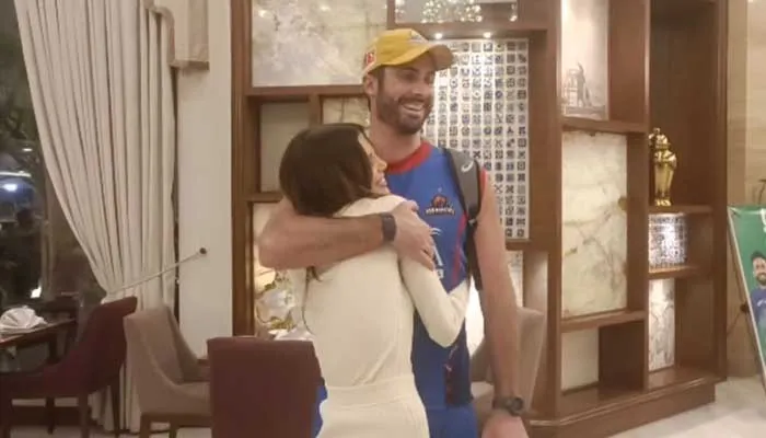 Karachi Kings all-rounder Ben Cutting hugs his wife and sports presenter Erin Holland after his return from Karachi to Multan on February 23, 2023. — Instagram/@erinvholland