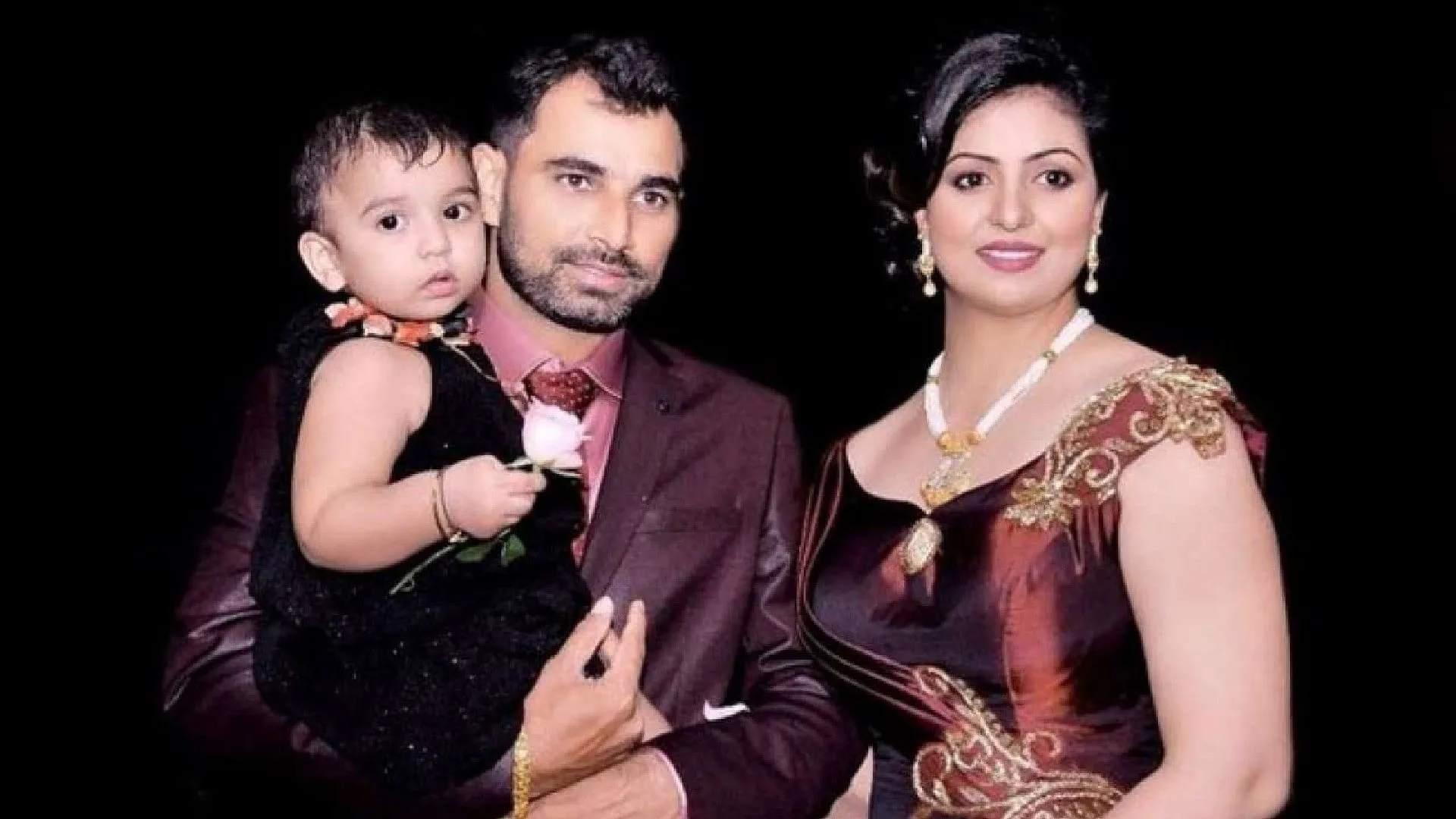 Mohammed Shami Wife Hasin Jahan Asked Pm Modi To Change Name Of Country - Hasin Jahan Appeal: मोहम्मद शमी की पत्नी हसीन जहां की पीएम मोदी से खास अपील- इंडिया नाम को