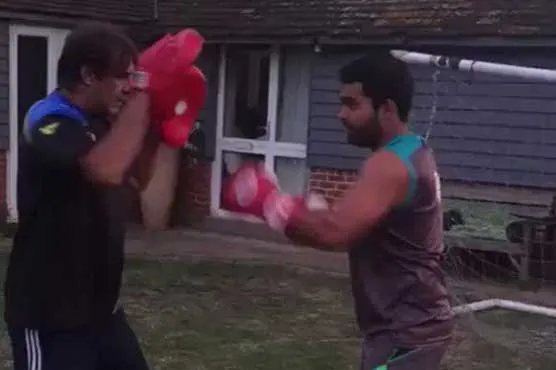 Image result for umar akmal ka kick boxing