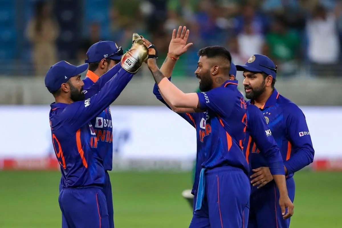 Hardik Pandya celebrates a wicket, India vs Pakistan, Asia Cup, Dubai, August 28, 2022