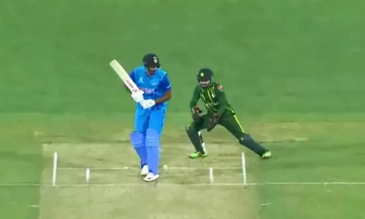 Ravichandran Ashwin leaves the wide ball-ind vs pak 2022