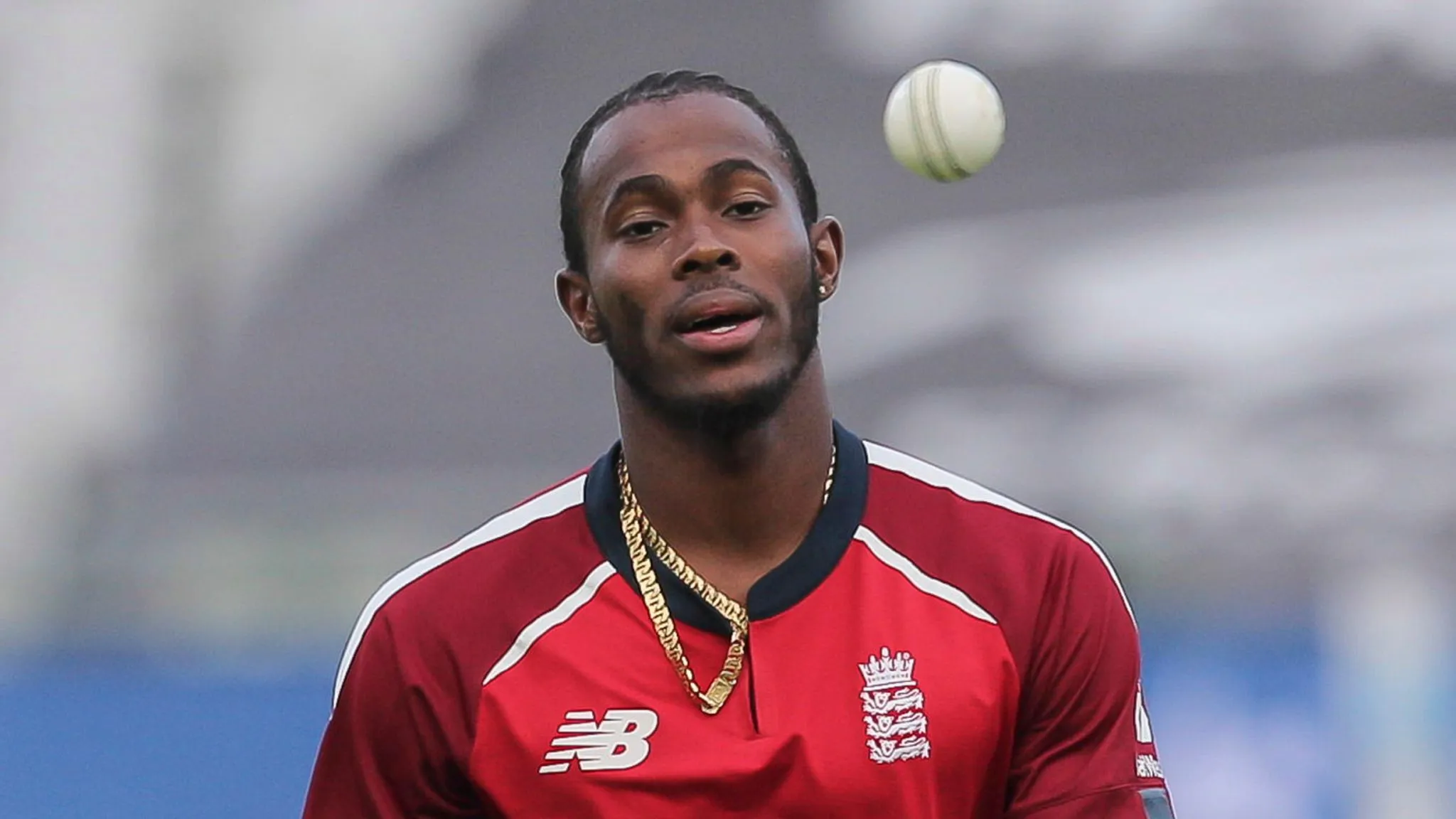 Jofra Archer: England bowler has hand surgery to remove glass from tendon after fish tank accident | Cricket News | Sky Sports