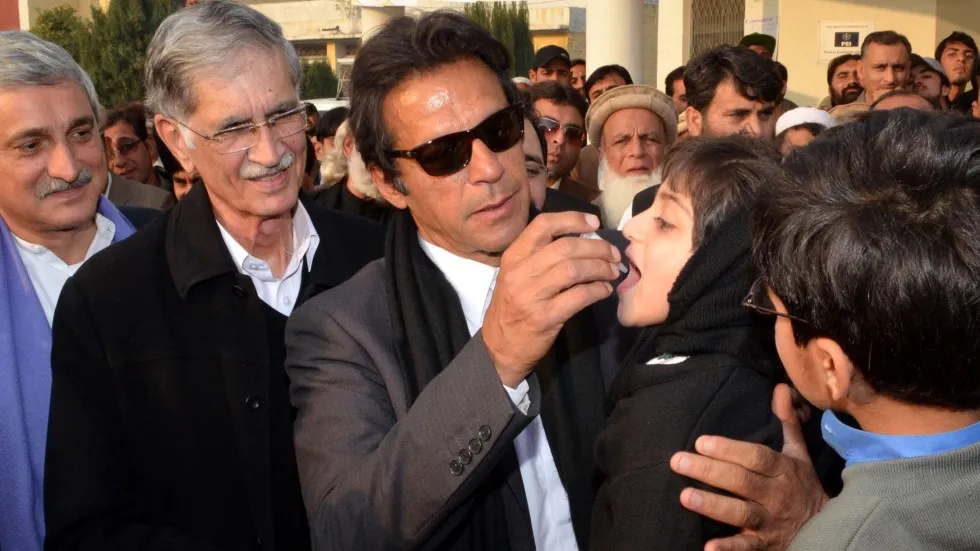 Image result for pakistani cricketer imran khan with girls