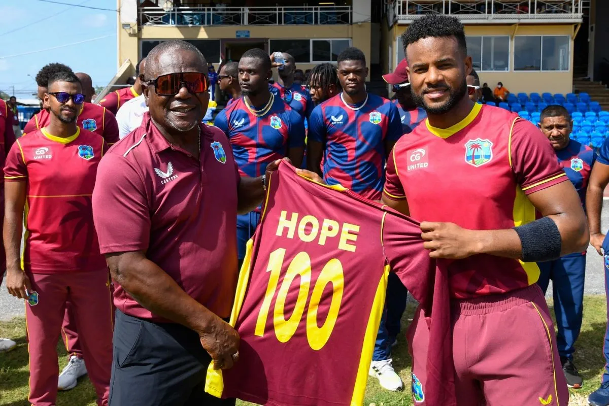 Shai Hope receives a special jersey for his 100th ODI from Desmond Haynes, West Indies v India, 2nd ODI, Port of Spain, July 24, 2022