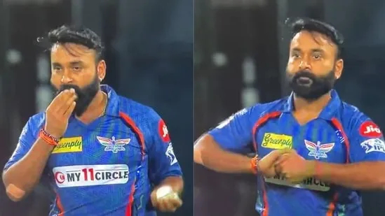 IPL 2023: Amit Mishra applies saliva on the ball.(Twitter)