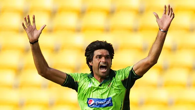 mohammad-irfan-of-pakistan-makes-an-appeal1