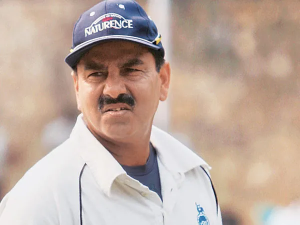 09 1423462180 manoj prabhakar