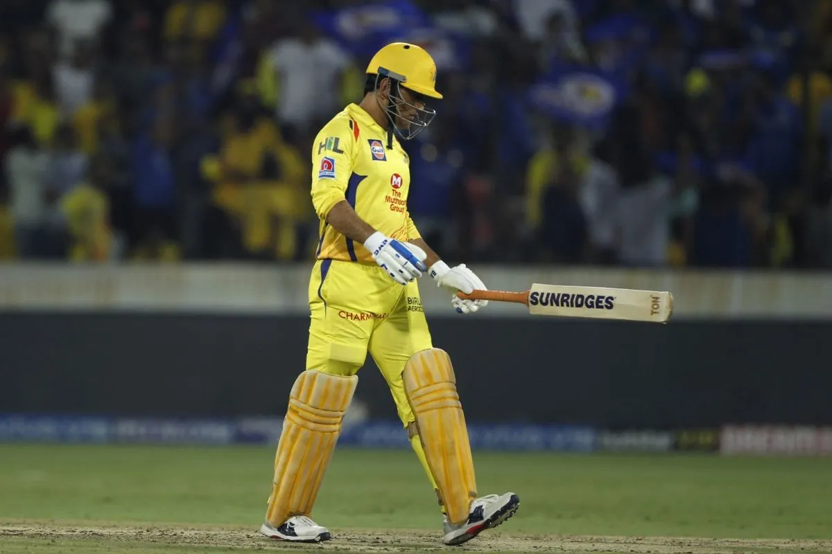 IPL 2019: Twitter divided over MS Dhoni's run-out in final - The Statesman
