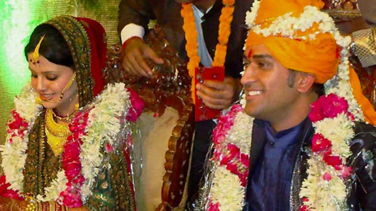 dhoni marriage 