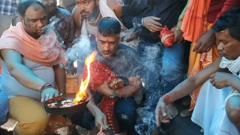 एमएस धोनी-मंदिर
