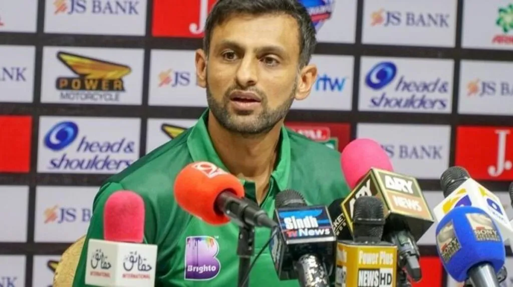 shoaib malik-virat kohli