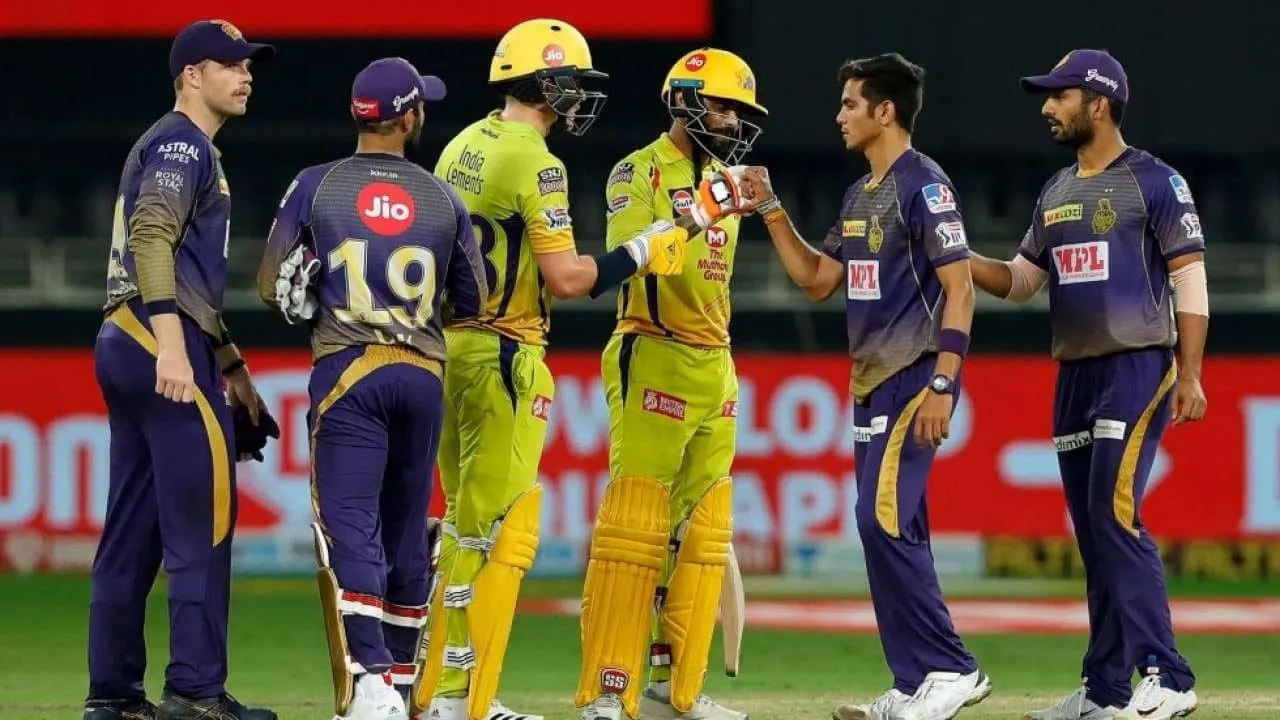 IPL 2021: गौतम गंभीर ने की MS Dhoni की तारीफ, इंटरनेशनल क्रिकेट नहीं खेल रहे फिर भी कर रहे मोर्गन से बेहतर