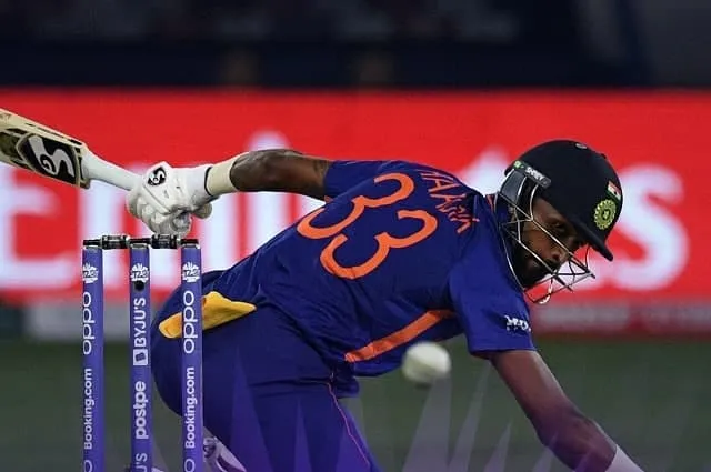T20 World Cup 2021: Hardik Pandya की चोट नहीं गंभीर, अगले मैच के लिए रहेंगे उपलब्ध