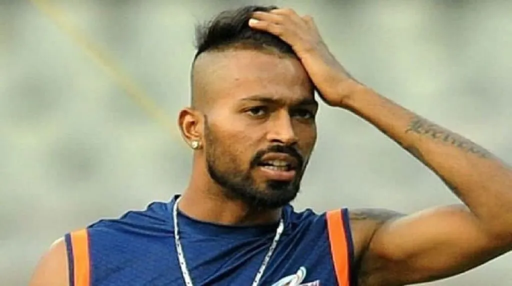 Custom officials seize 2 watches worth ₹5 crore from Hardik Pandya