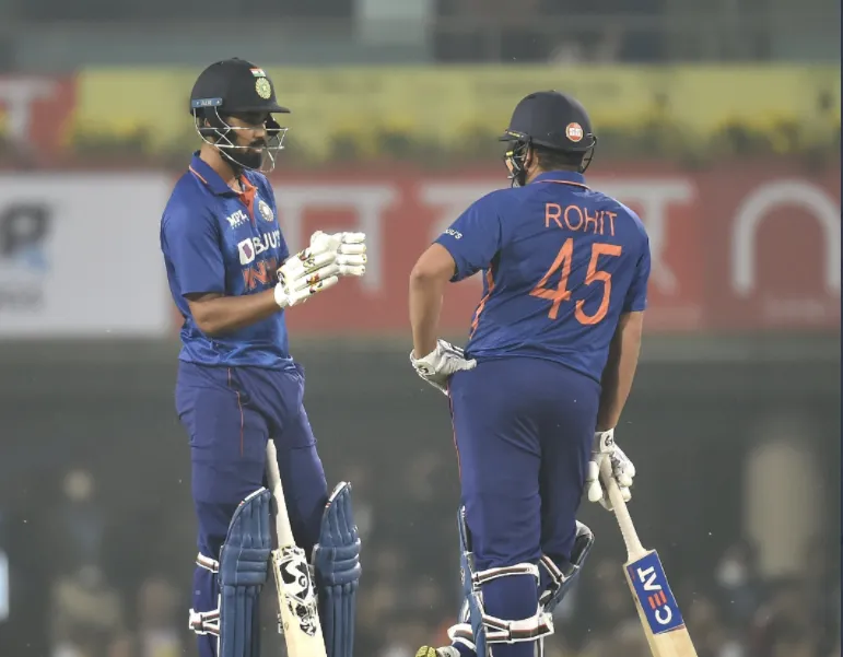 IND vs NZ: Rohit Sharma और Martin Guptill ने रचा इतिहास, तो भुवनेश्वर कुमार के नाम दर्ज हुआ शर्मनाक रिकॉर्ड