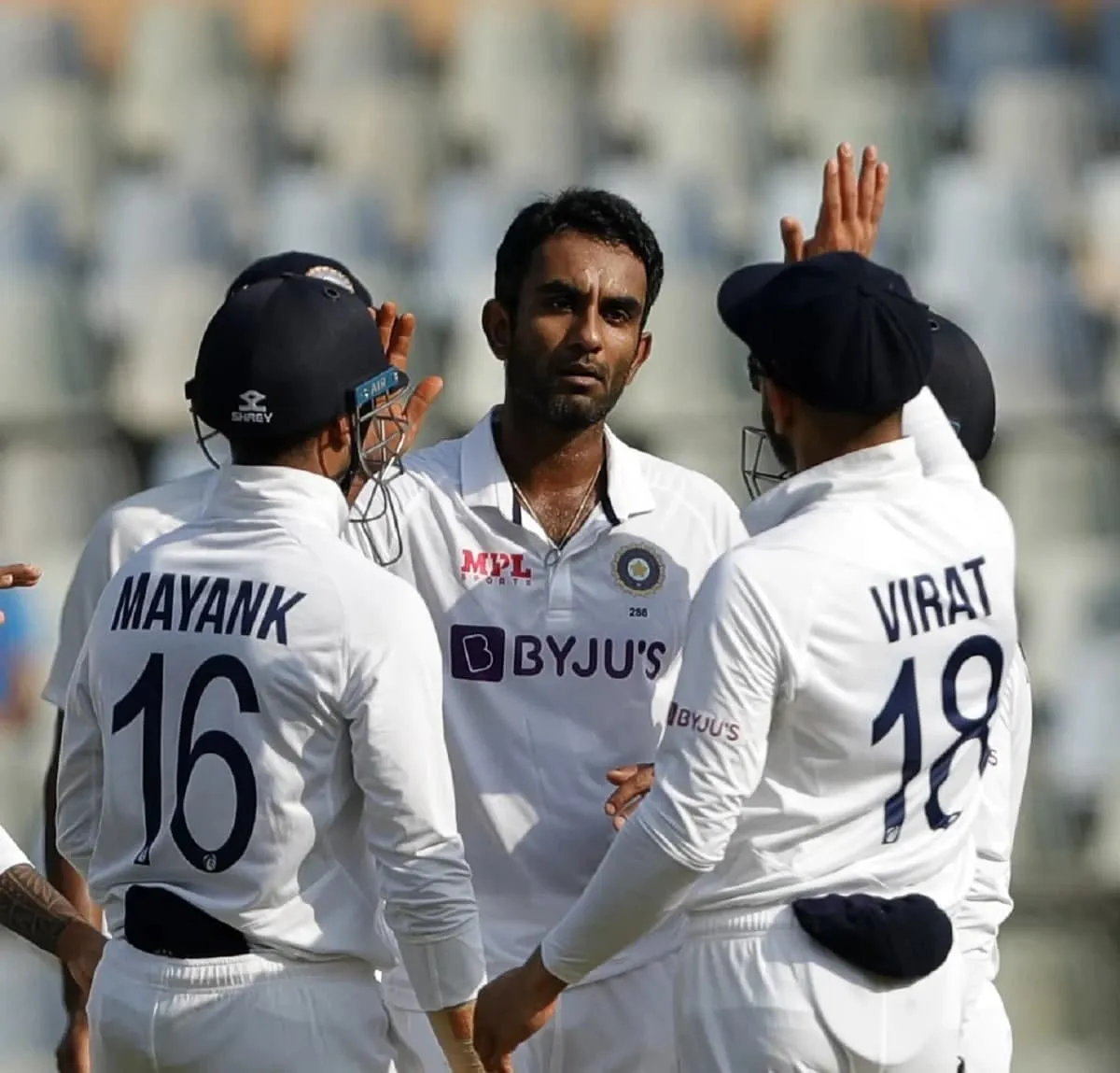Jayant Yadav-R Ashwin