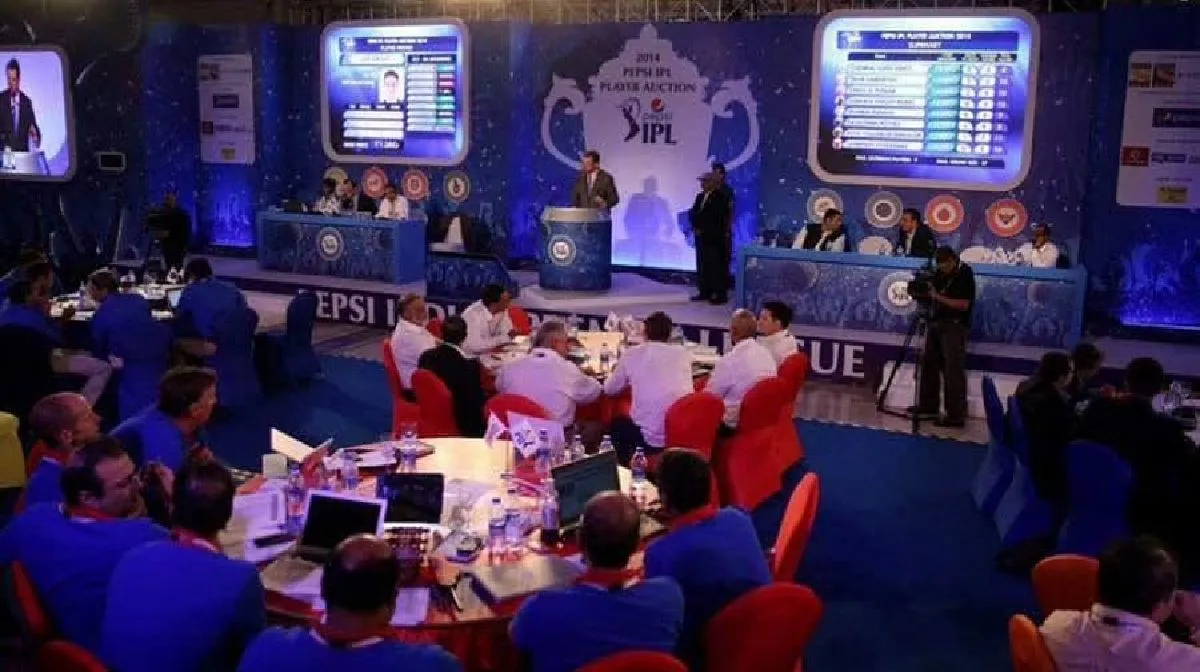 IPL Mega auction 2022-Ben McDermott-Romario Shepherd