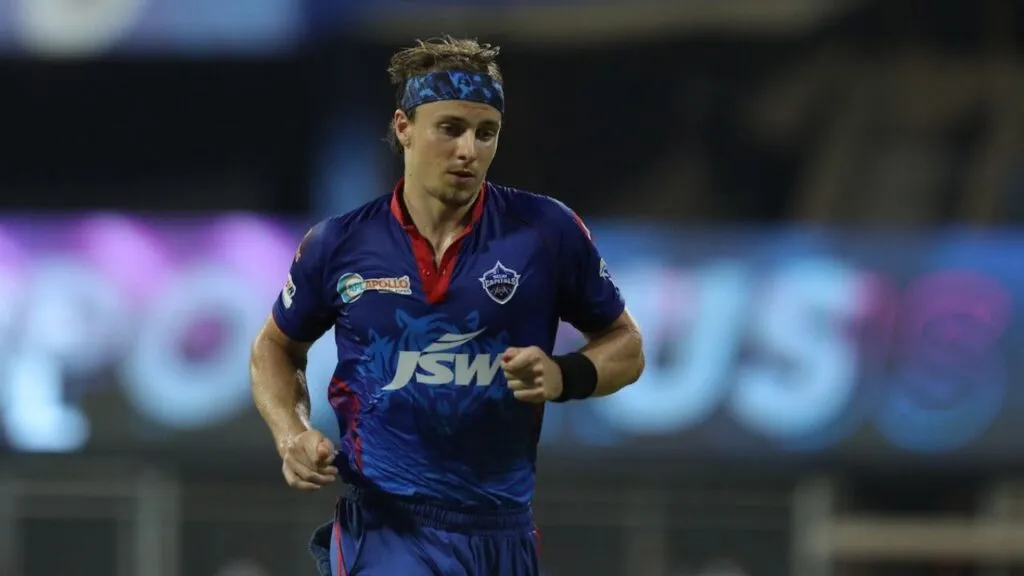 Tom Curran