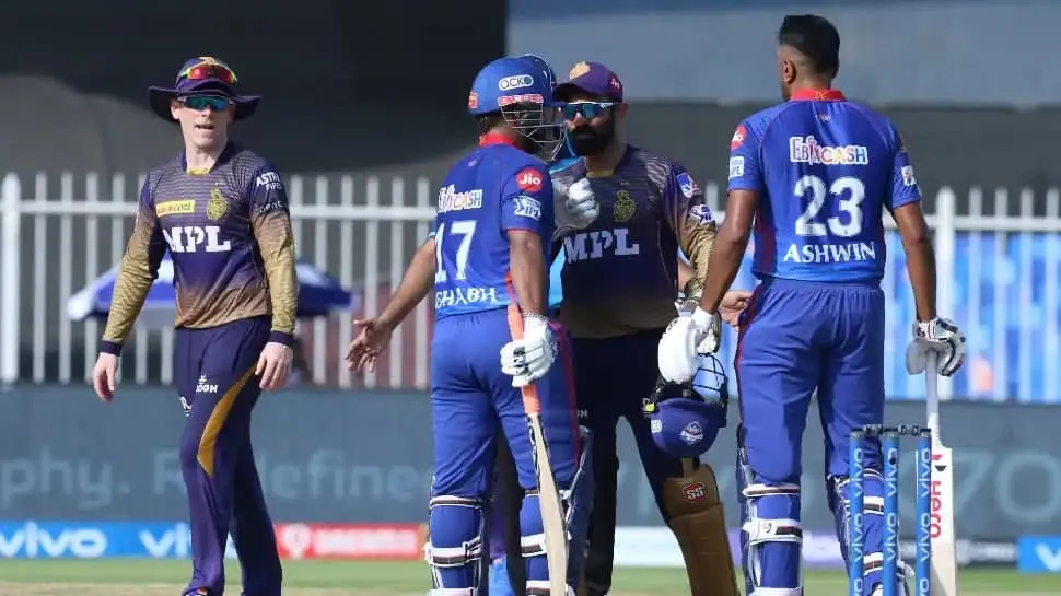 Eoin Morgan and R Ashwin fight