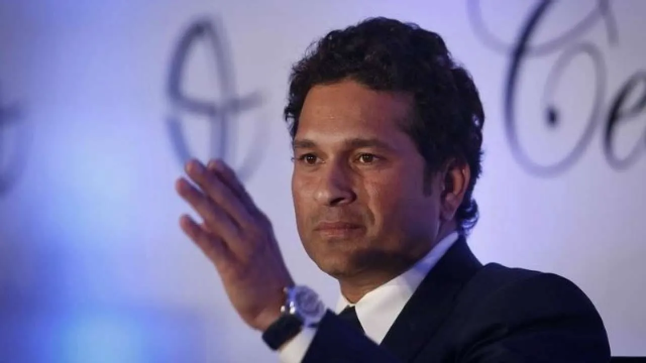 sachin tendulkar on SG ball
