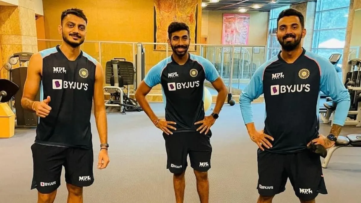 KL Rahul Axar Patel