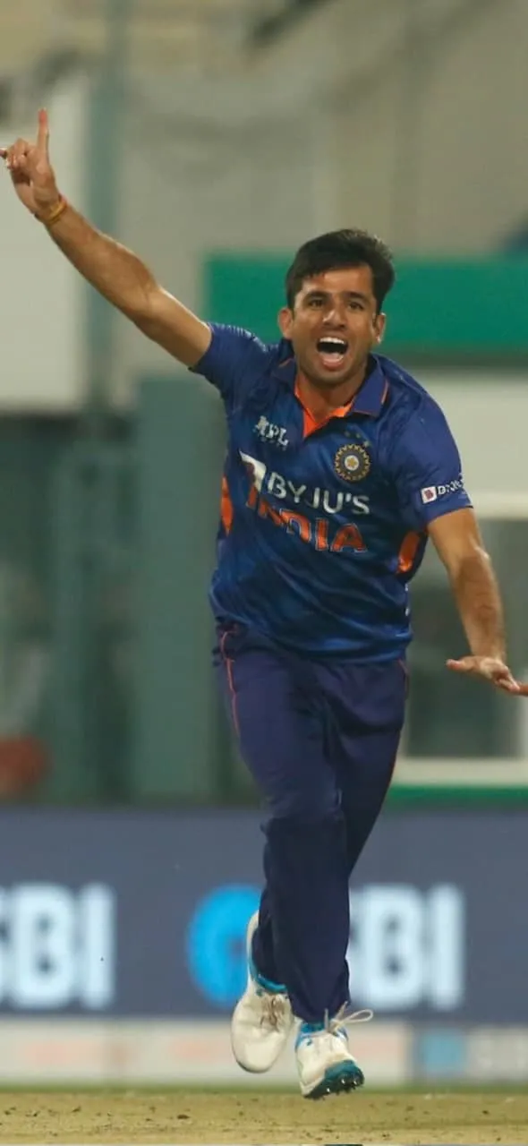 Ravi Bishnoi took 2 wickets in the debut match