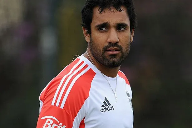 ravi bopara Ball Tampering
