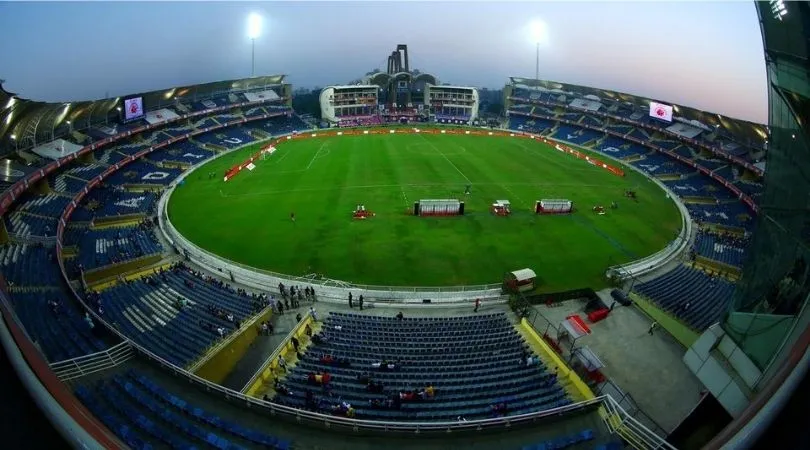 DY Patil Stadium-RCB vs KKR-Pitch Report