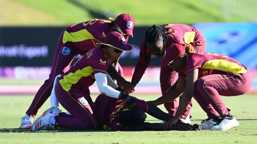shamilia connell collapses on the ground