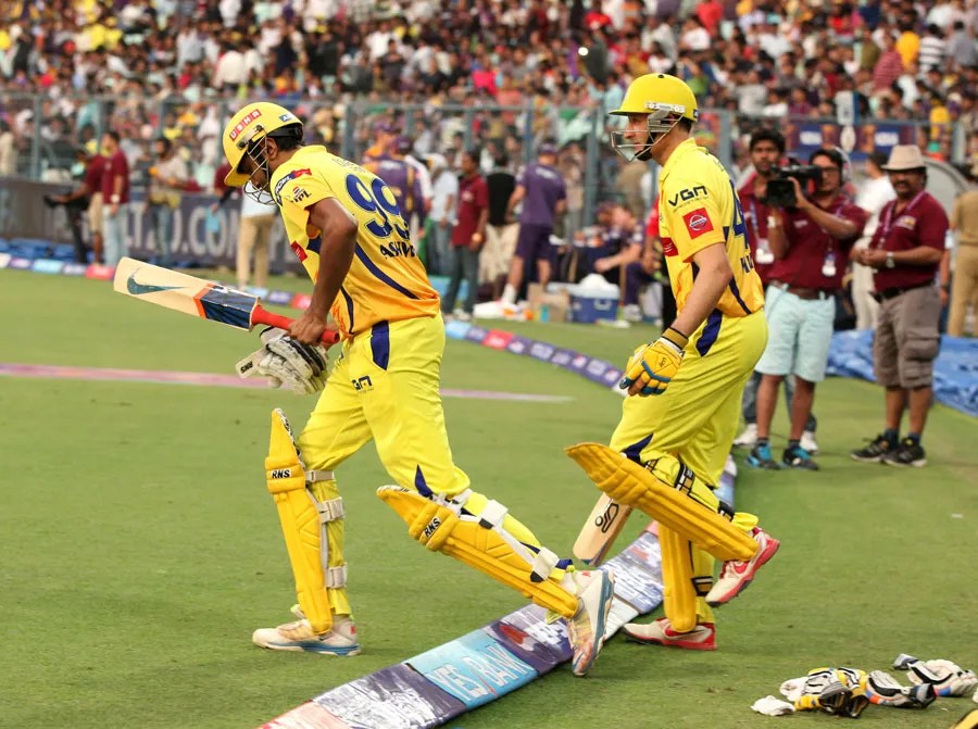 Ravichandran Ashwin-Mike Hussey
