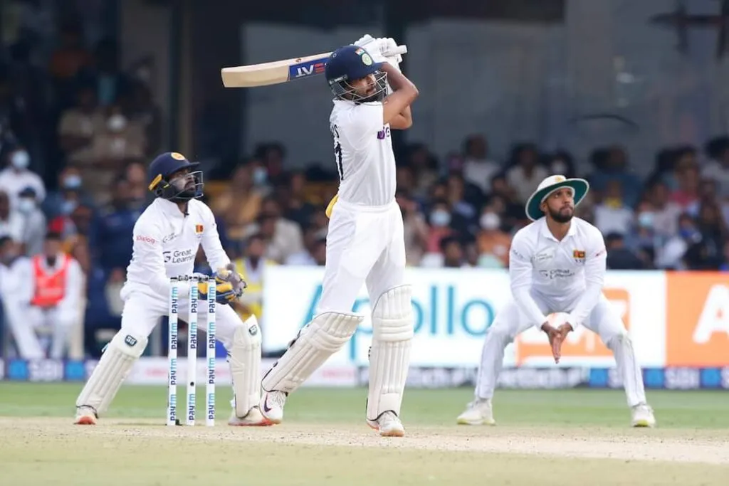 Shreyas Iyer vs SL Pink Ball Test