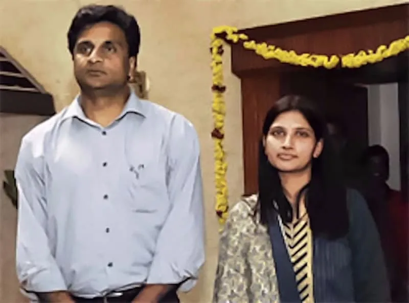 javagal srinath wife