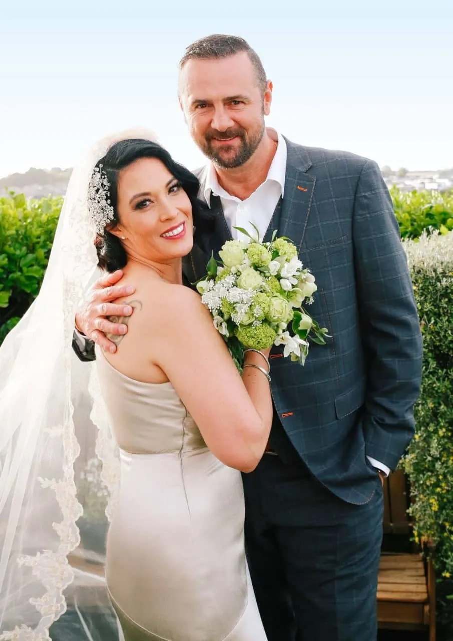 Simon Doull wife