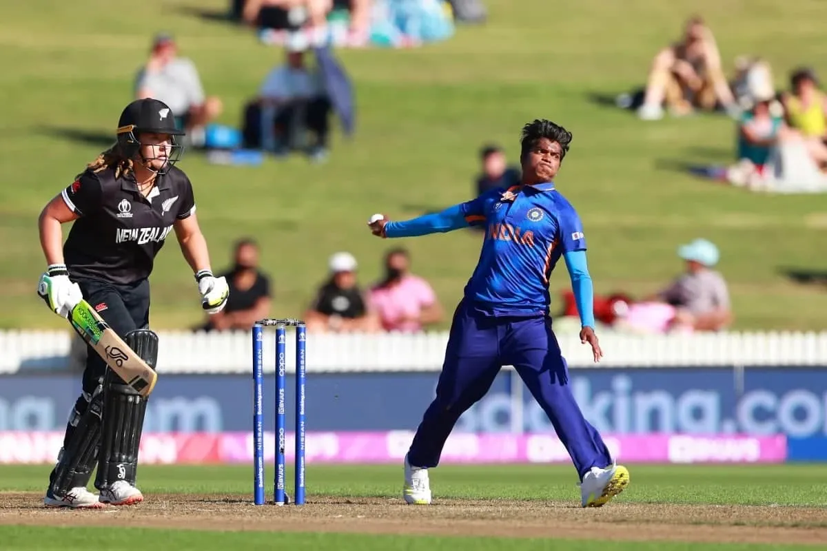 New Zealand gave India a score of 260 runs to win