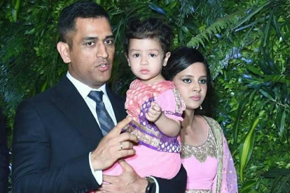 MS Dhoni answered the question to the fan